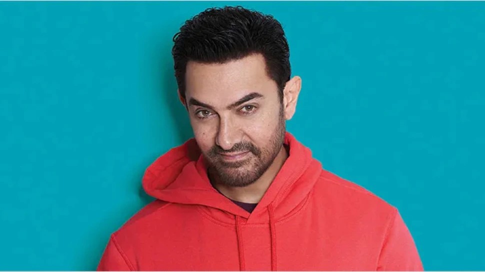 Aamir Khan has given the reason for deleting his account from social media. His video is becoming very viral.