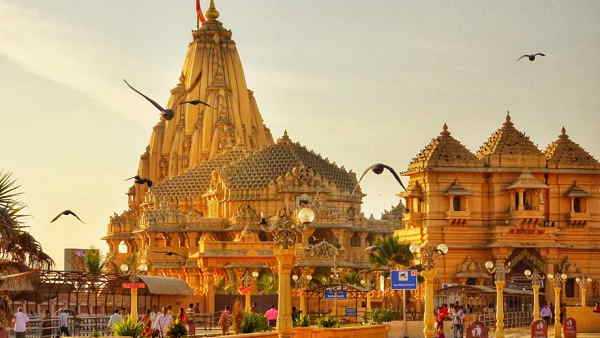 In February, 477296 devotees visited the Somnath temple. The temple was closed from March 2020 due to the outbreak of the Corona epidemic, the 11-month record was broken.