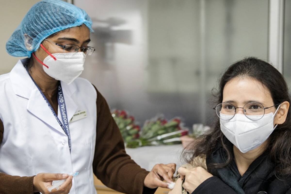 India made a new record in corona vaccination, 69.25 lakh people got vaccinated in a day.