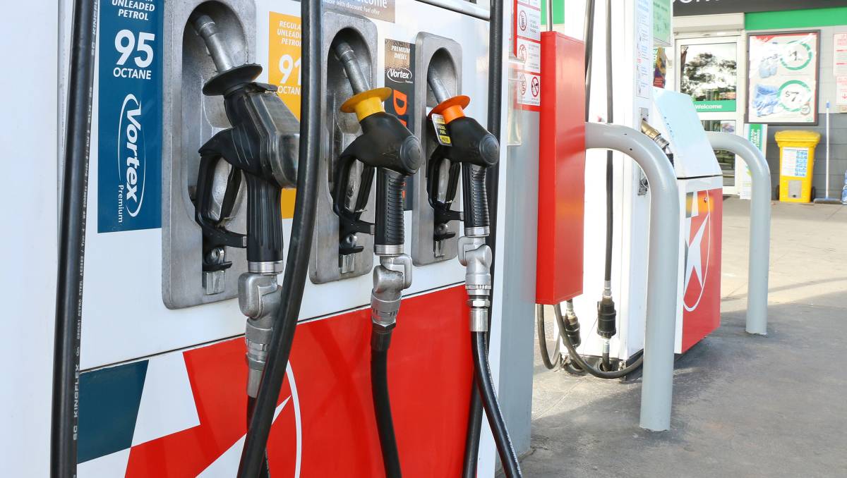 Petrol-Diesel: Important meeting with oil companies on June 17, discussion will be held on reducing price.