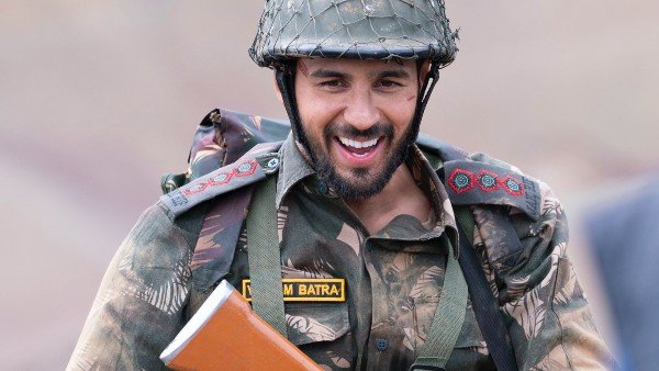 Shershaah Review : Shershaah has the story of martyr Vikram Batra. superb acting is Sidharth's .