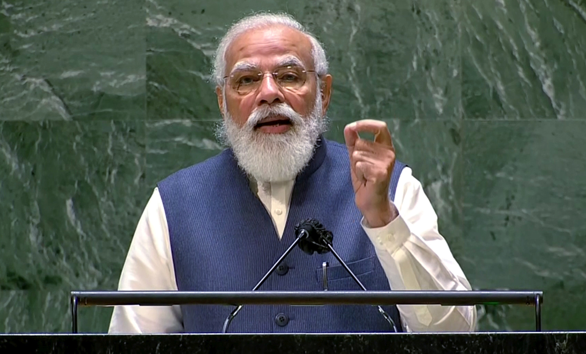 PM Modi invites world's vaccine makers to make vaccines in India