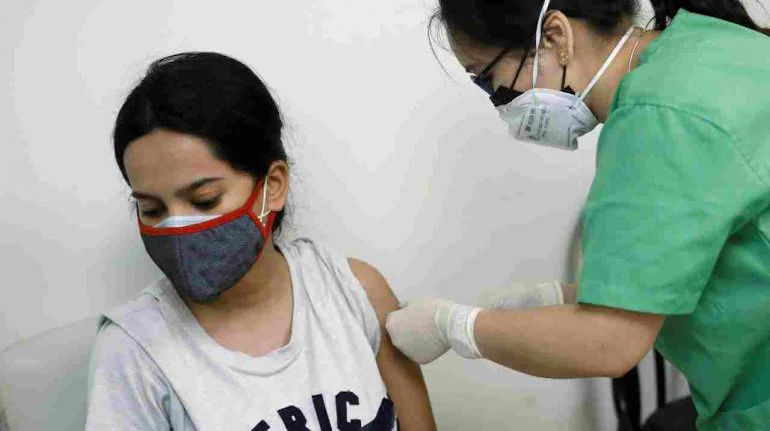 Corona Vaccination : For the 5th time in the country, more than one crore people got vaccinated in a day.