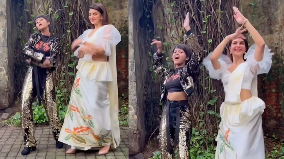 Jacqueline Fernandez dances with singer Yohani on the song 'Manike Mage Hithe'.
