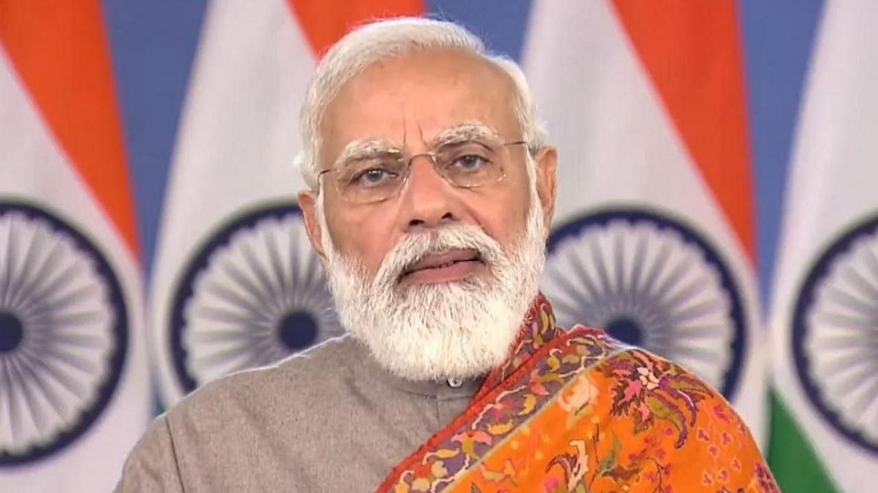 PM Modi addressed the nation on Friday. During this, PM announced to withdraw all three agricultural laws.