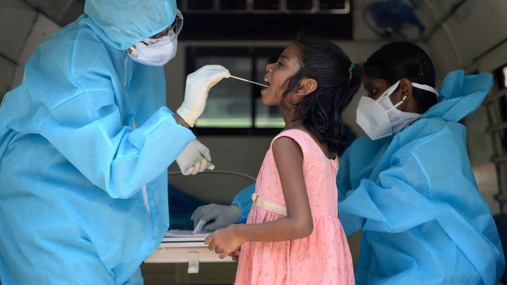 Coronavirus : 90,928 cases of corona registered in the last 24 hours, Omicron cases crossed 2600.