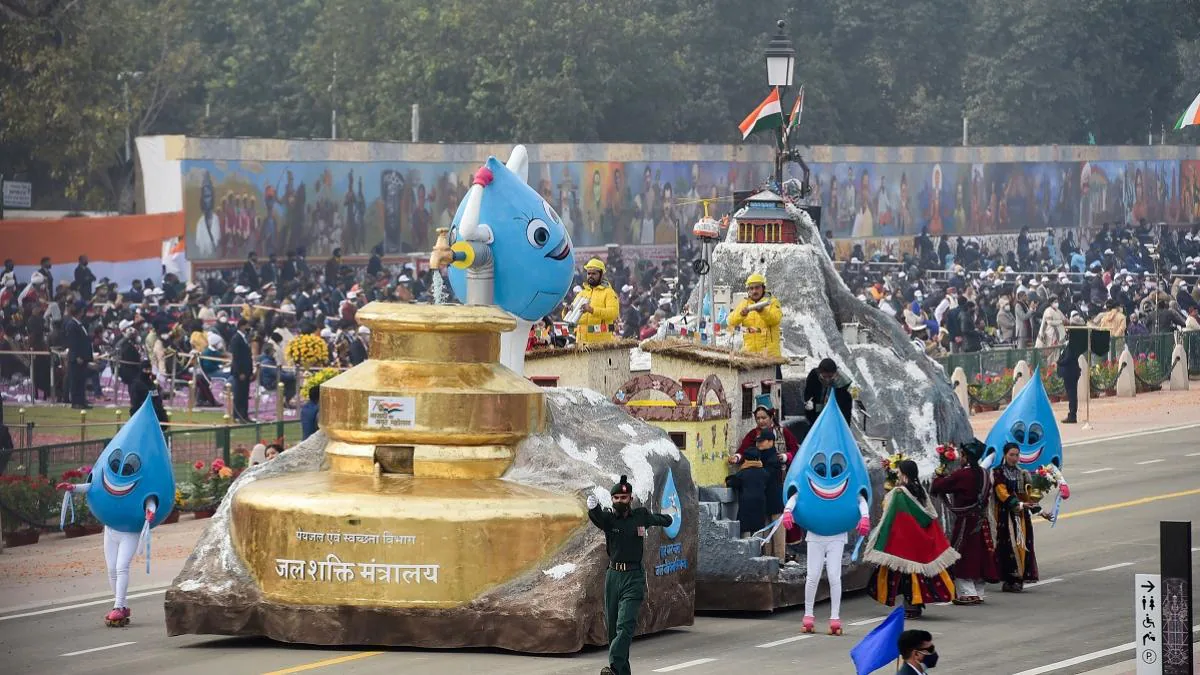 Anand Mahindra took to Twitter to share his favorite tableau from the tableaux included in the 73rd Republic Day parade.