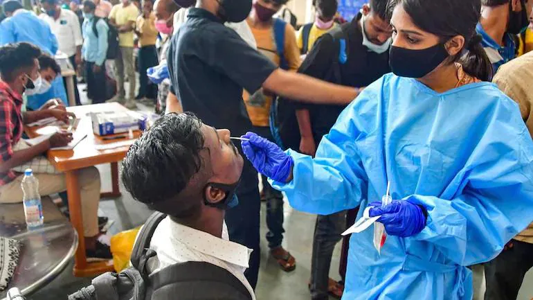 Coronavirus : 30,615 new cases of corona registered in India in last 24 hours, 514 deaths.