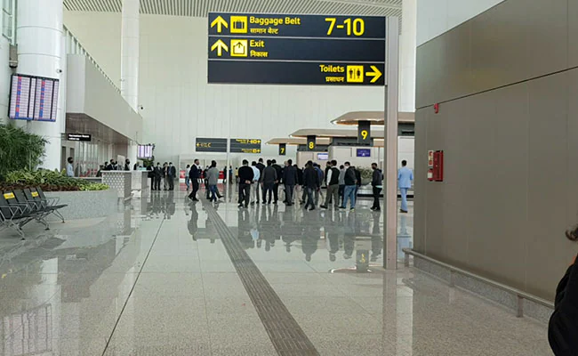 The government has amended the 'Corona' guideline for people coming from abroad. 7 day quarantine is over