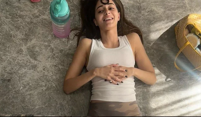 Ananya Pandey shared the first look of her film 'Kho Gaye Hum Kahan', see photo.