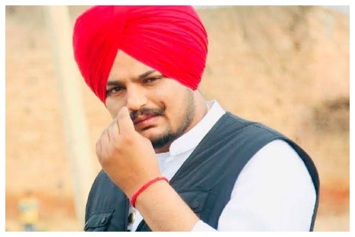 Punjab singer Sidhu Moose Wala was shot dead on Sunday. A day before Punjab government had withdrawn security.